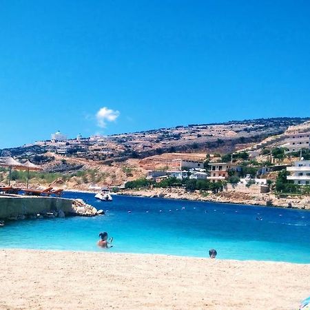 Pink Holiday Sarande Luaran gambar